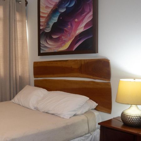 Hotel Leon Inn Екстер'єр фото