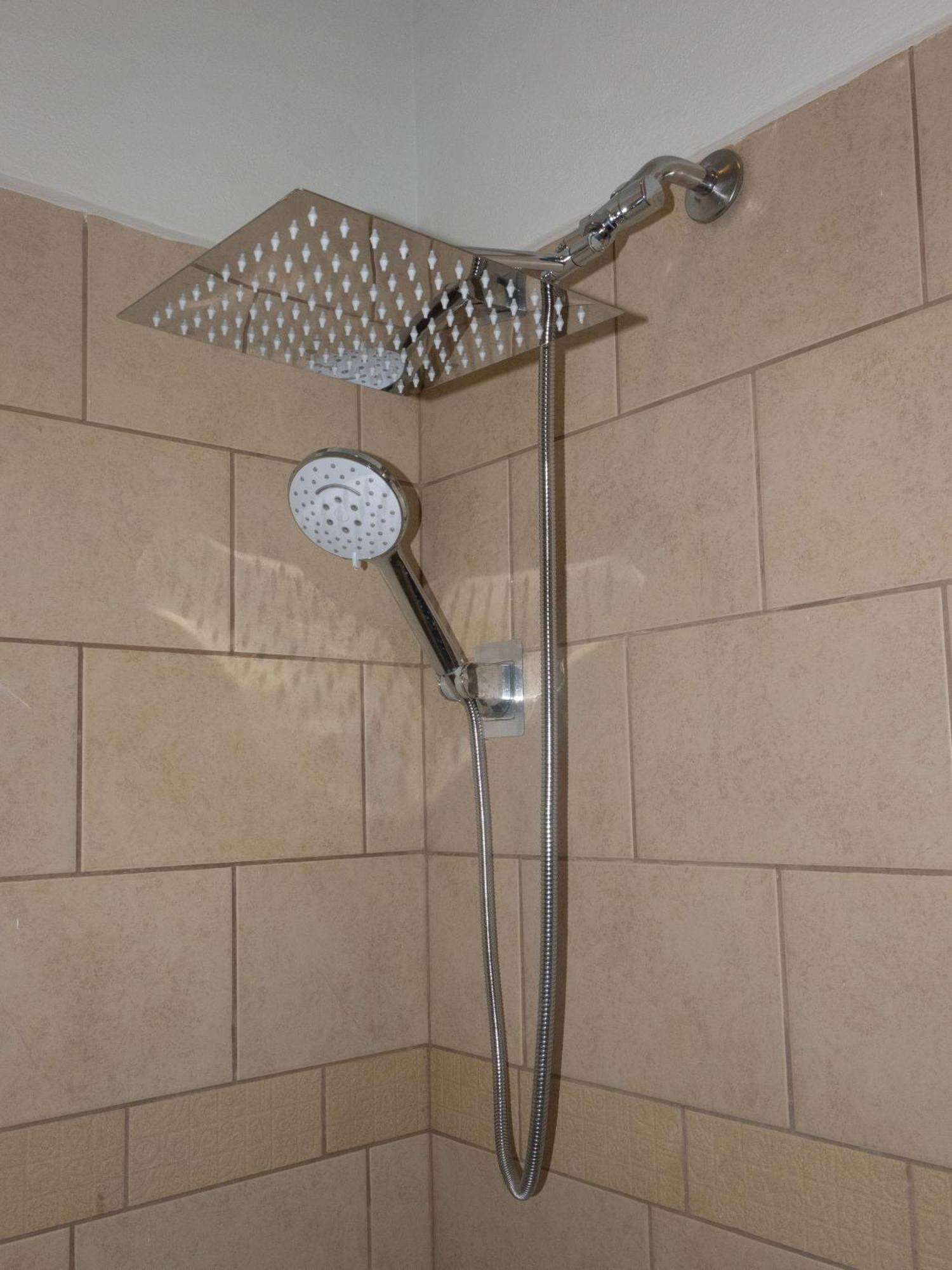 Hotel Leon Inn Екстер'єр фото